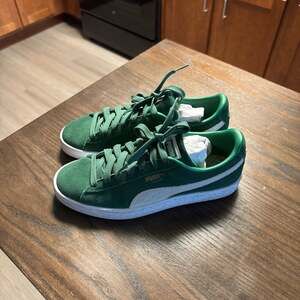 Puma Suede XL Green Sneakers Size 8 Women